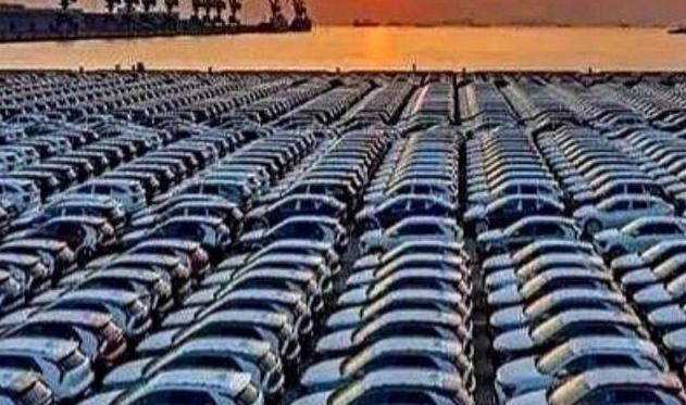 非要压垮中国？新的“对手”浮出水面！这回不是美国出手，普京却成了最后的赢家。
