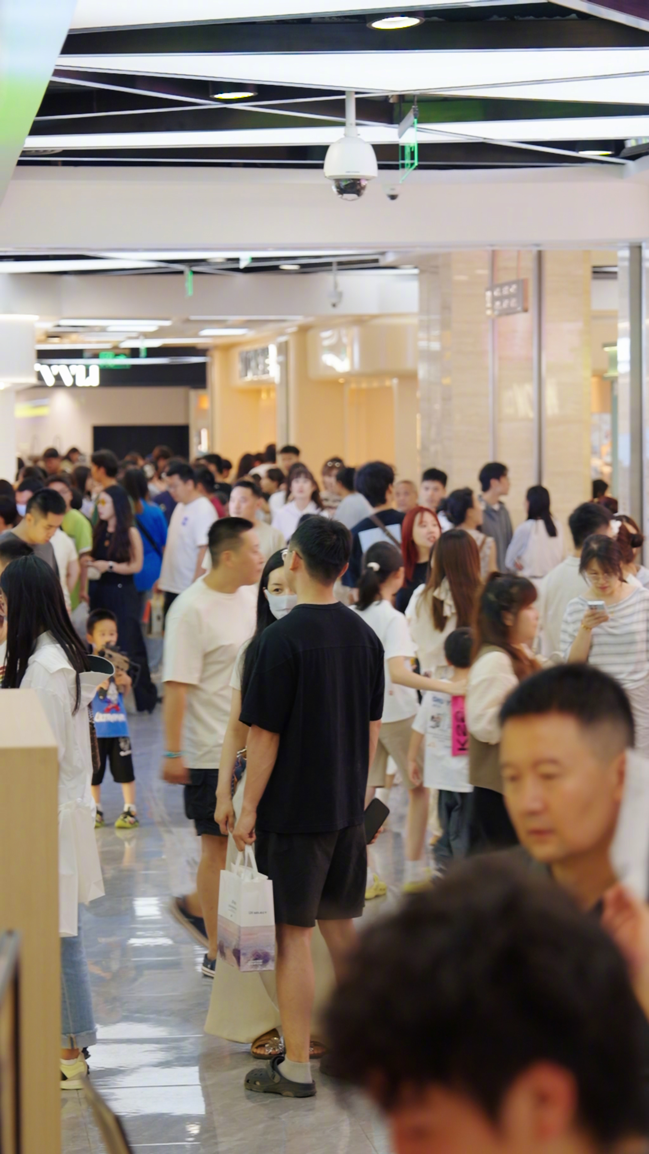 直接薅大额羊毛！西安赛格投放 1 亿无门槛消费券不用满减、不用凑单，抽到就能直接