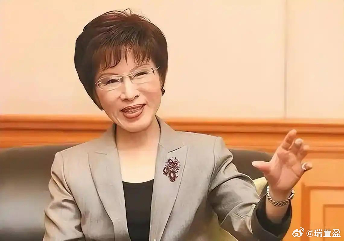 我有一种强烈的预感：洪秀柱这次，是真的豁出去了。3月28日，台北一场眷村聚会上，