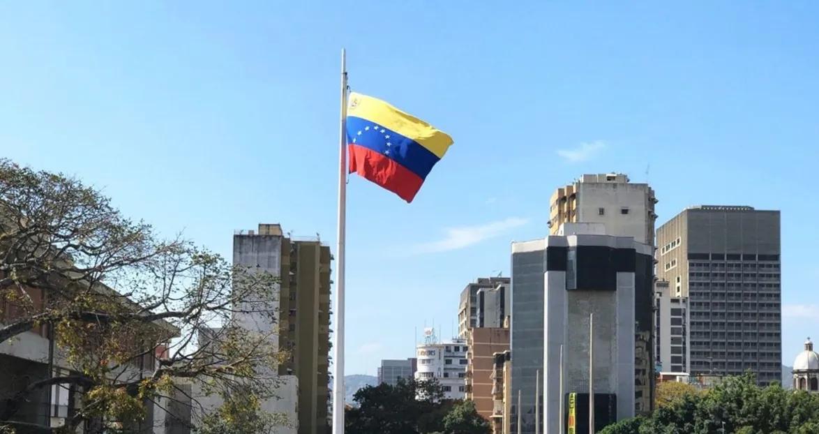 据报道，9日凌晨，一架美国MQ-4C“海神”无人机出现在委内瑞拉沿海地区上空。