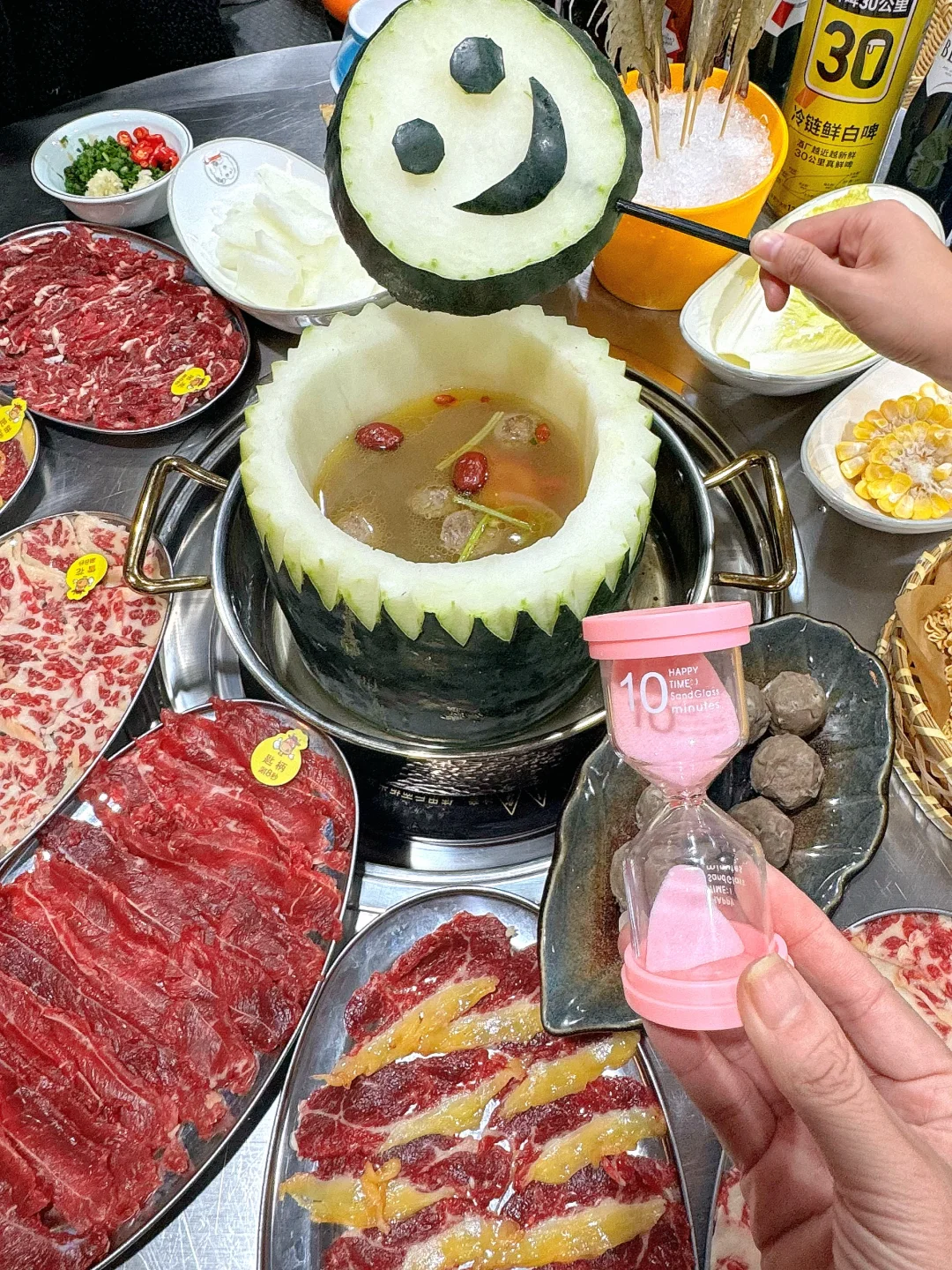 宁波的，吃到冬瓜盅火锅啦，吼吼吃