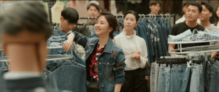 年代剧有自己的团播带货电视剧我的山与海 方婉之一直记得那天倩倩唱歌时的样子，站得