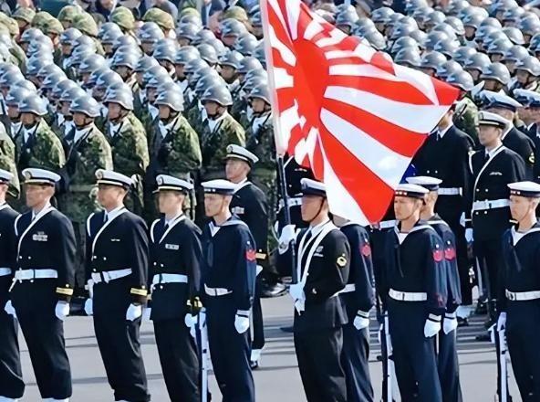 据说俄罗斯媒体曾抛出一句相当刺耳的论断：如果中日真交上手，中国除了人多，别的恐怕