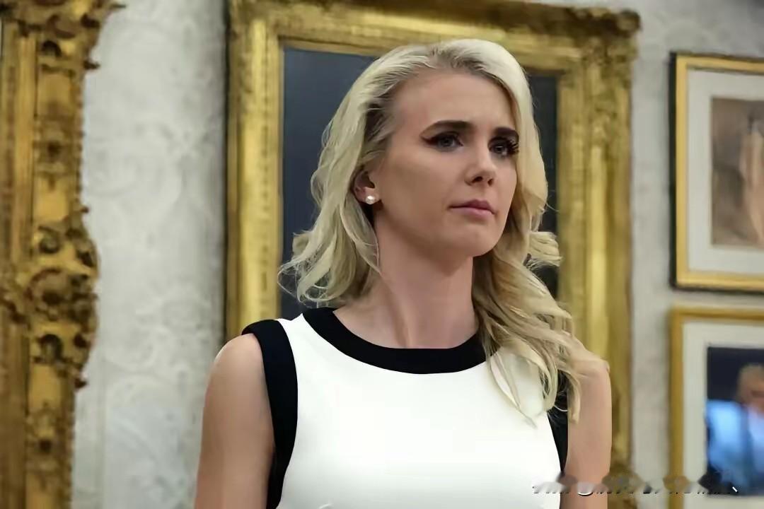 她是白宫写作班子成员，曾患骨癌，得川普救助。点水之恩涌泉相报，何况是人生再造。为