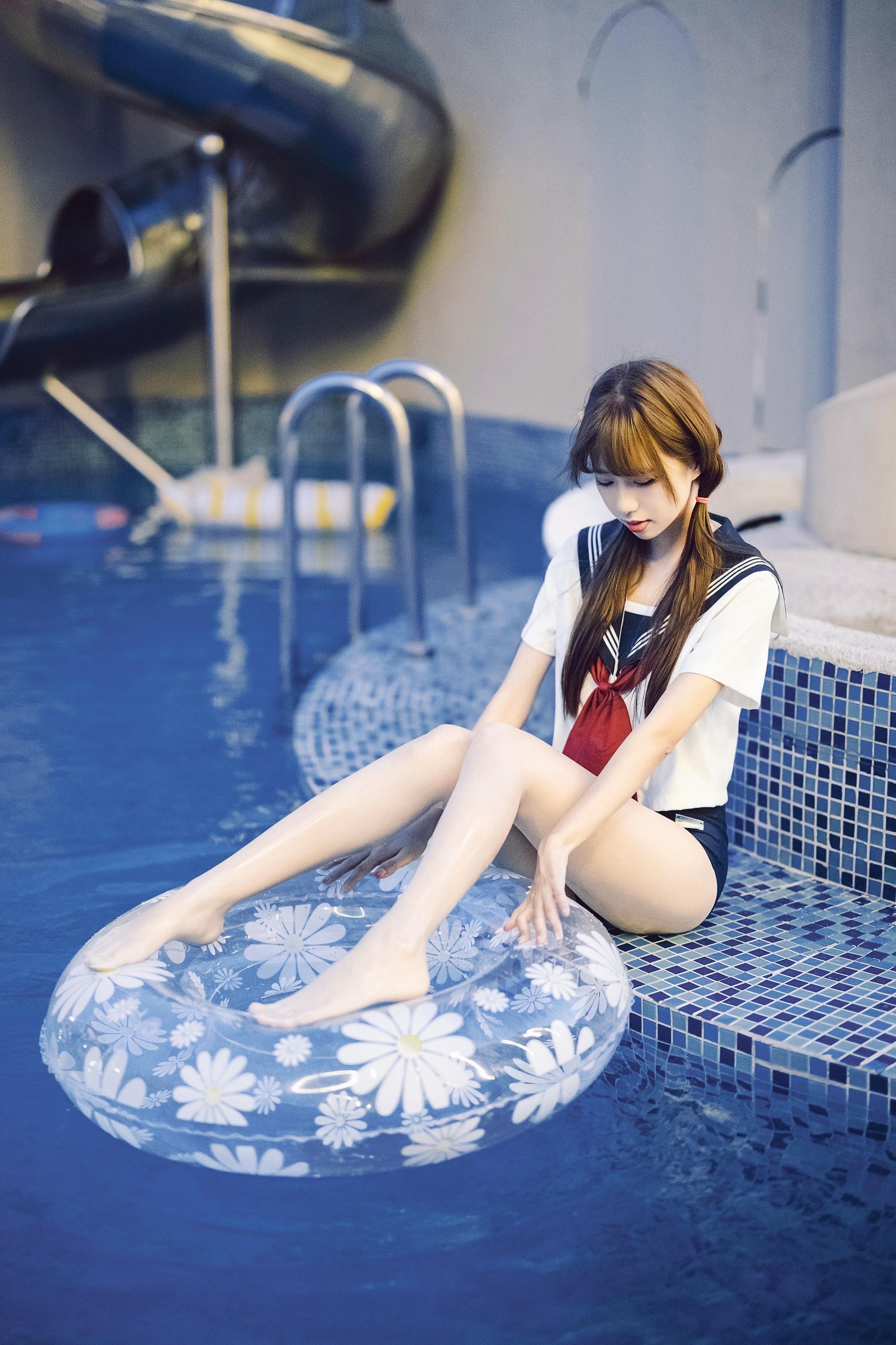 水手服就该配死库水