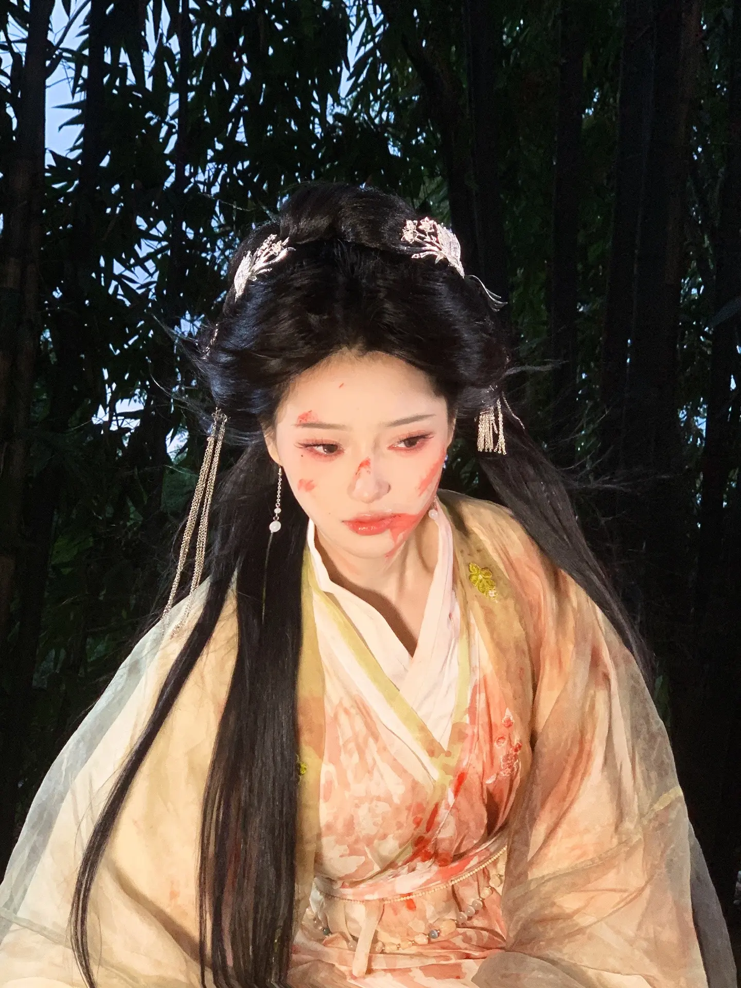 我宁愿从未救过你……