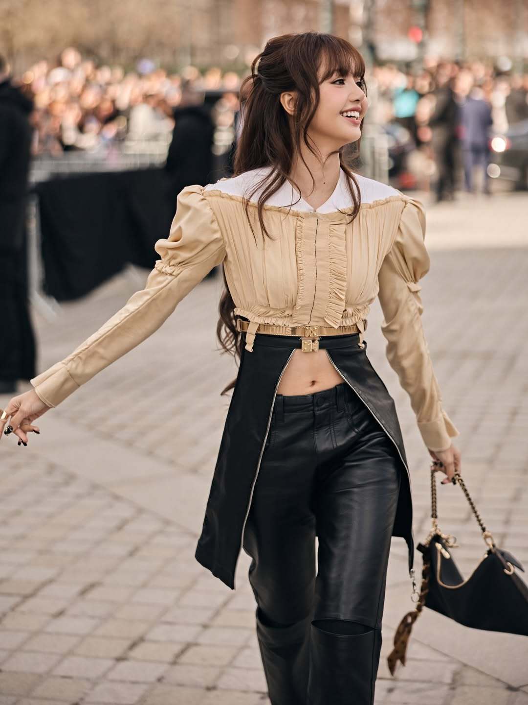 260312 LLOUD更新Lisa巴黎时装周相关✨“LISA at the L