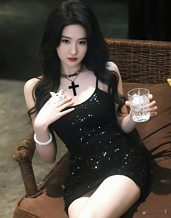 刘亦菲黑色造型惊艳绝伦气质优雅让人眼前一亮 女明星  气质女明星