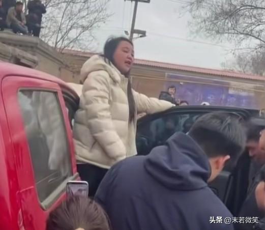 河北邢台的“骗婚女”同意离婚了，结婚了不让老公碰，依然是个黄花大闺女，拿着32万