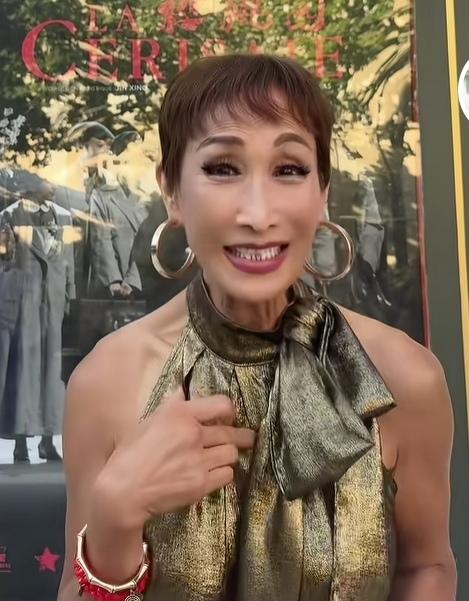 如今，许多年轻人或许并不知晓沈小岑其人，然而她演唱的《请到天涯海角来》却深深镌刻
