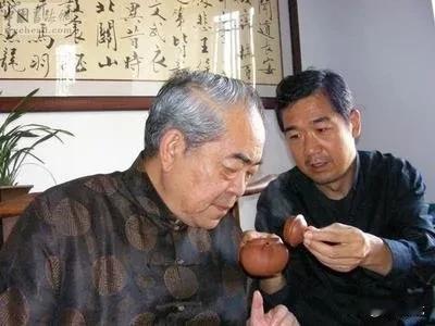 范曾受到文艺界和演艺界张国立的尊重