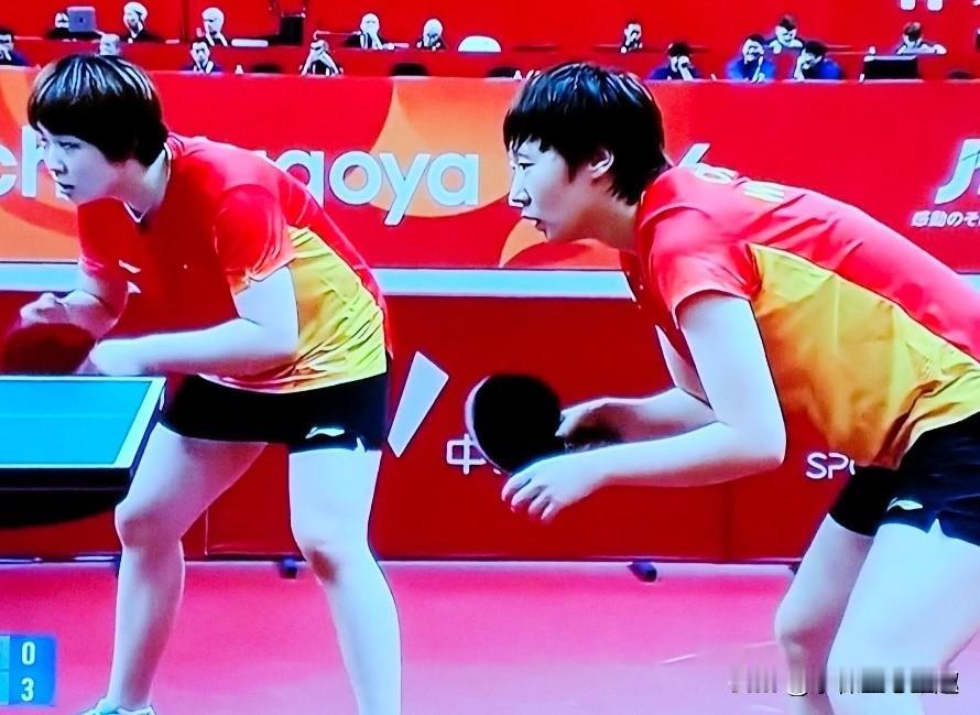 王曼昱/蒯曼4-0横扫张本美和/早田希娜，夺得女双冠军！


北京时间9月28日