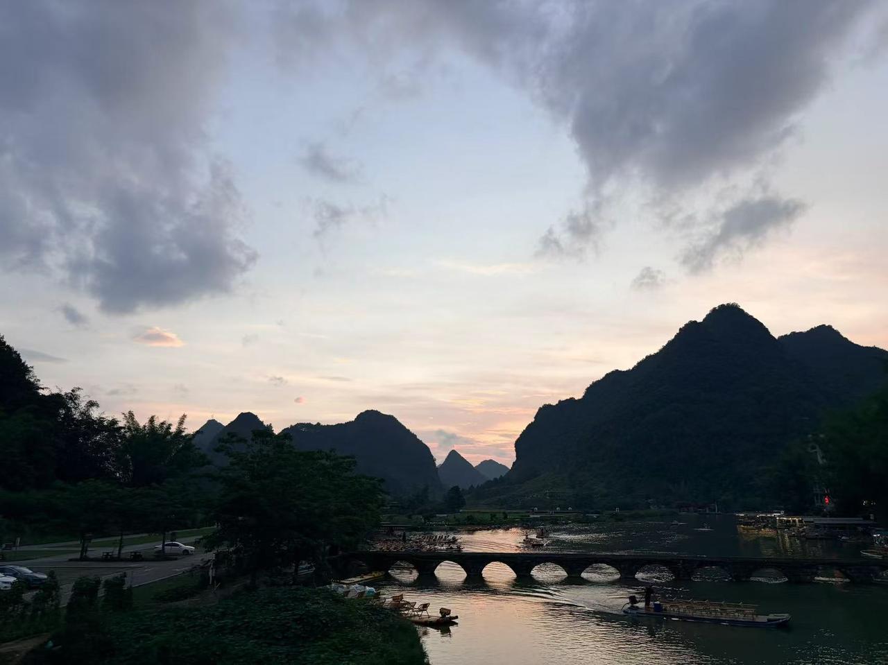 夏日旅游🌊崇左德天瀑布｜中越边境玩水避暑天花板
🔥必体验·夏日专属快乐
1️