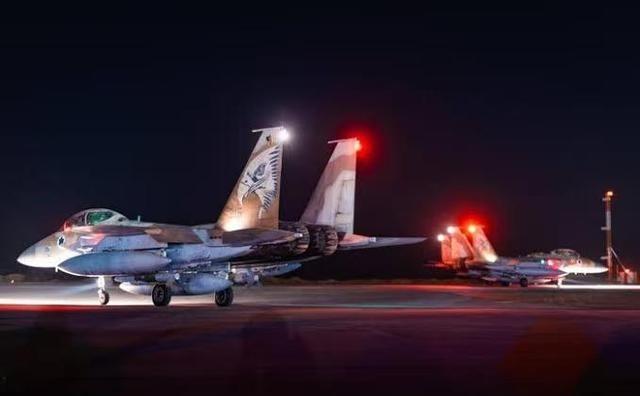 以色列空军已经发动了1600次打击，发射4000枚制导炸弹，这组数字背后隐藏着中