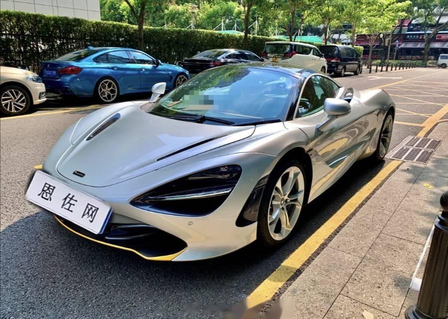 迈凯伦 720S Coupe 灰外/棕内2018年10月上牌，10000公里车主