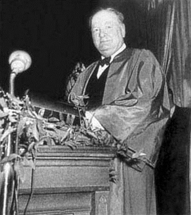 1946年3月5日，英国前首相温斯顿.邱吉尔在美国富尔顿城威斯敏斯特学院，发表了