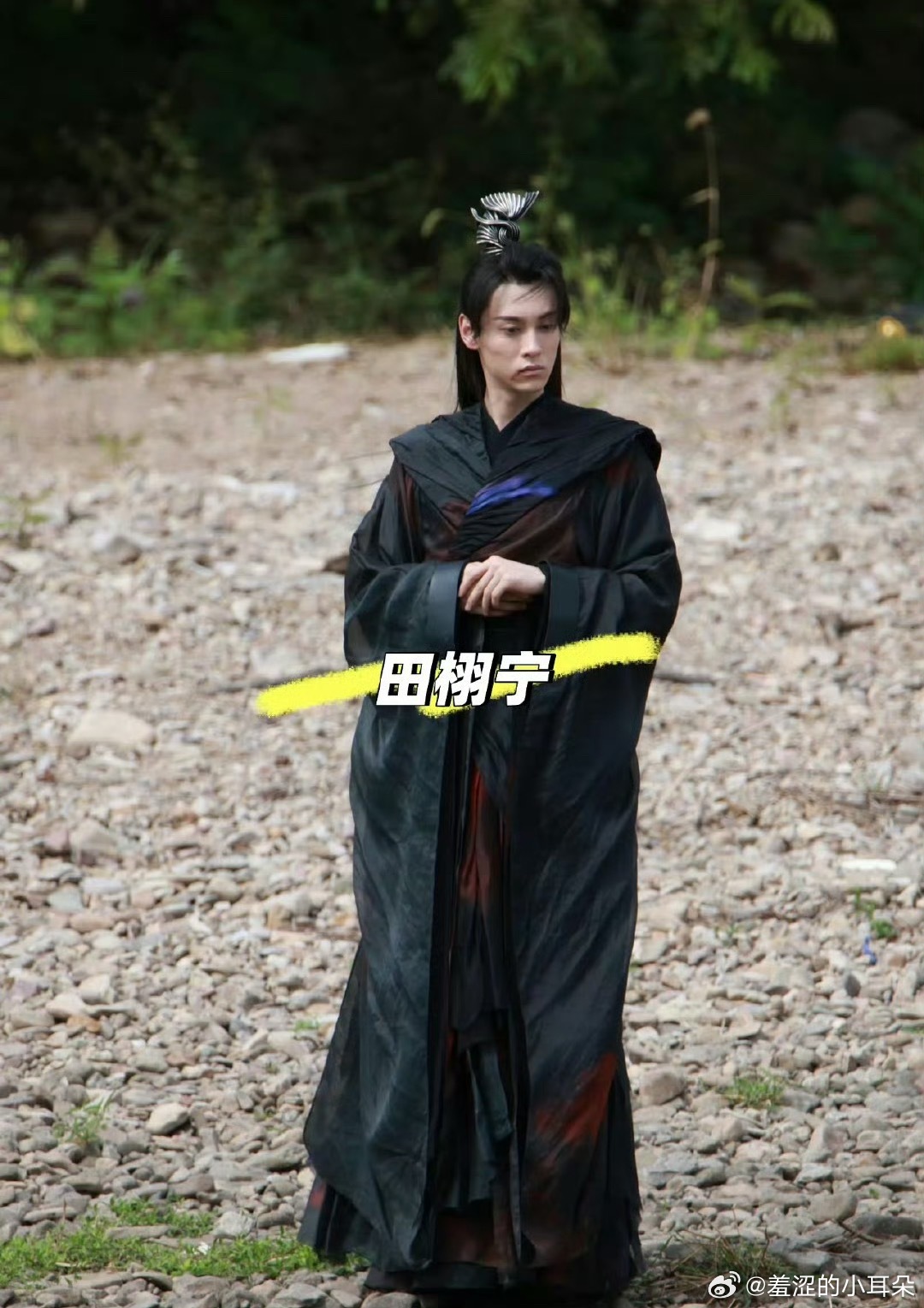 田栩宁的古装扮相在短剧市场都是排倒数的吧 ​​​