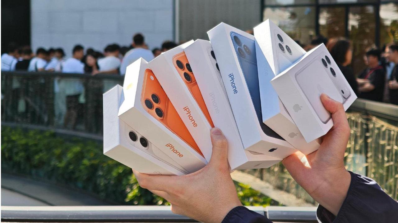 【开年就特价，果然被我说中了】
Apple中国官方网站宣布即将开启新春限时优惠，