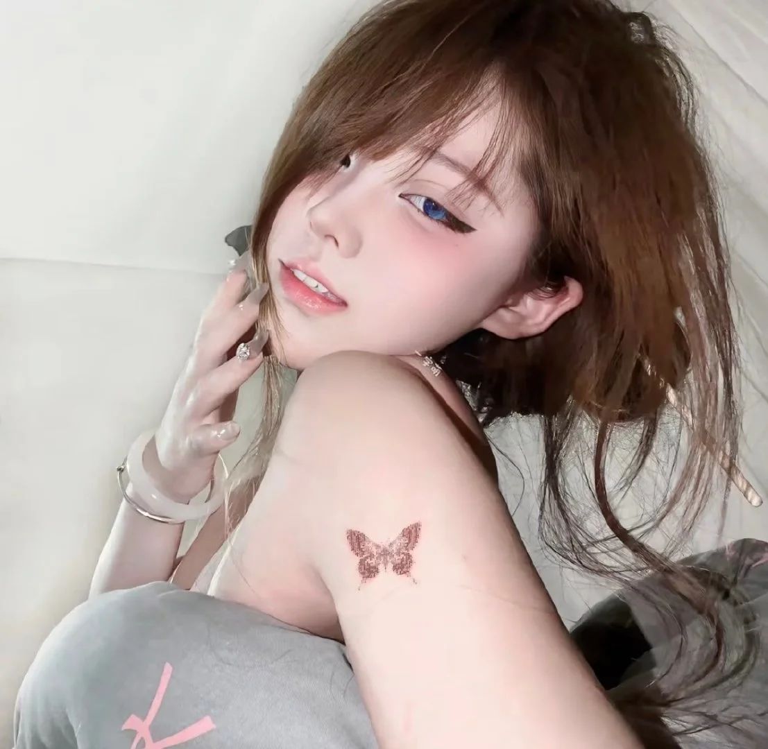 女生头像｜高清女头｜无水印头像与其互为宇宙💫，不如自成人间🍃 