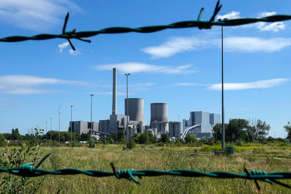 警报拉响！德国机密作战计划曝光 直指俄“混合式攻击”为战争先兆
 
据德国《世界