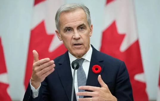 当地时间1月25日，一颗经济“核弹”引爆了渥太华！特朗普没动用一兵一卒，只用一条