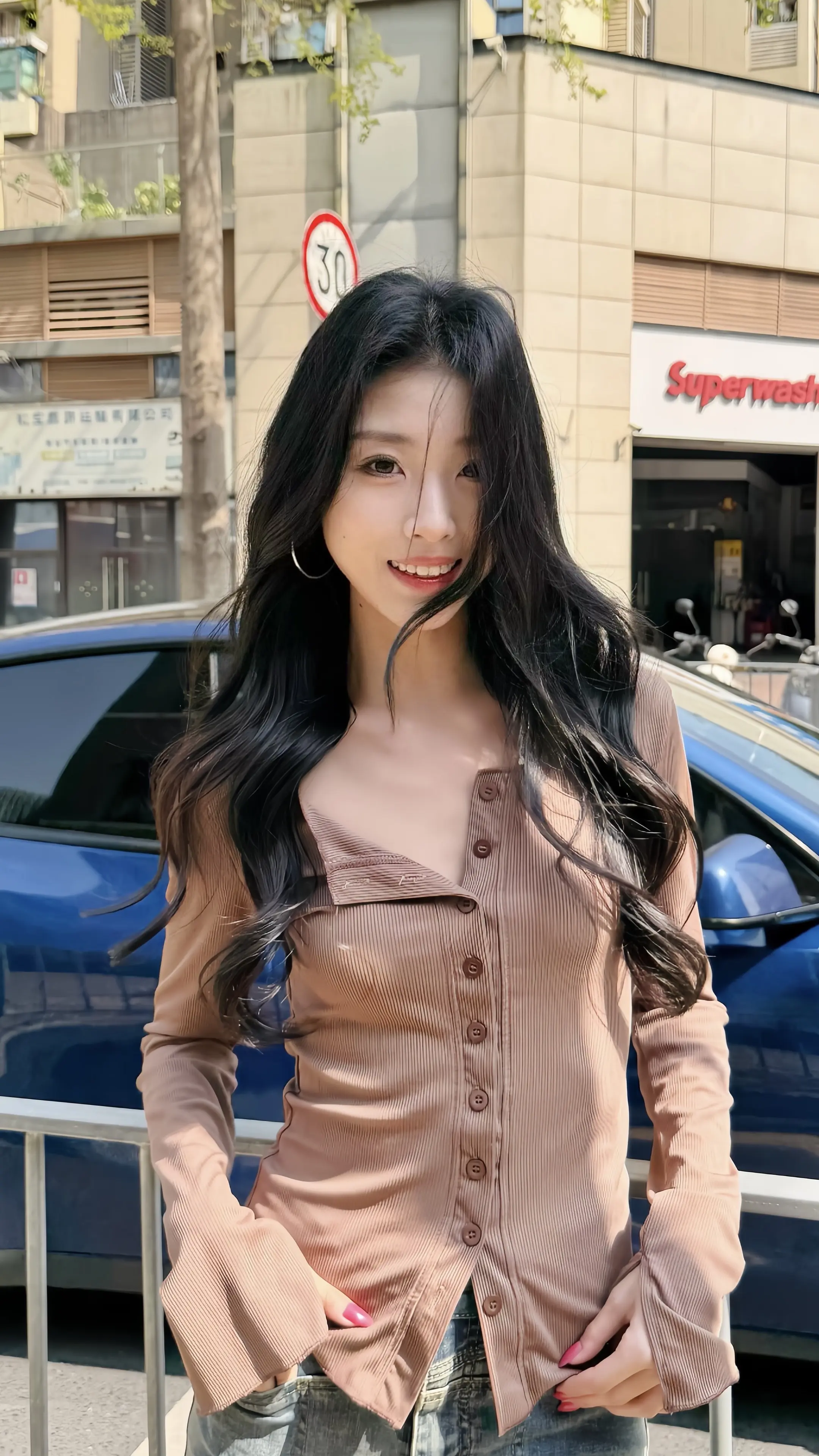 女是偏旁 但不是边框 为我是女性而庆祝 不止今天