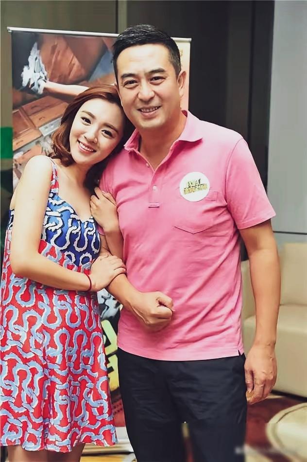 就是喜欢张嘉译大哥！这女演员是谁，不怕大哥的媳妇？…
张嘉译演技派