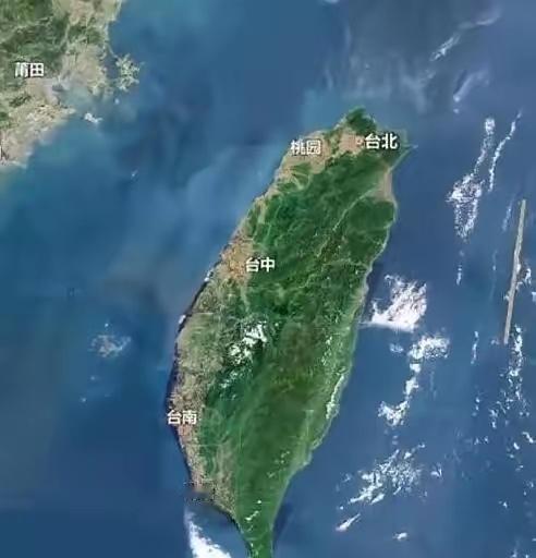 就在特朗普批准出售武器装备给台湾后，中国首次以“武力”威慑美国。

美国这回又搞
