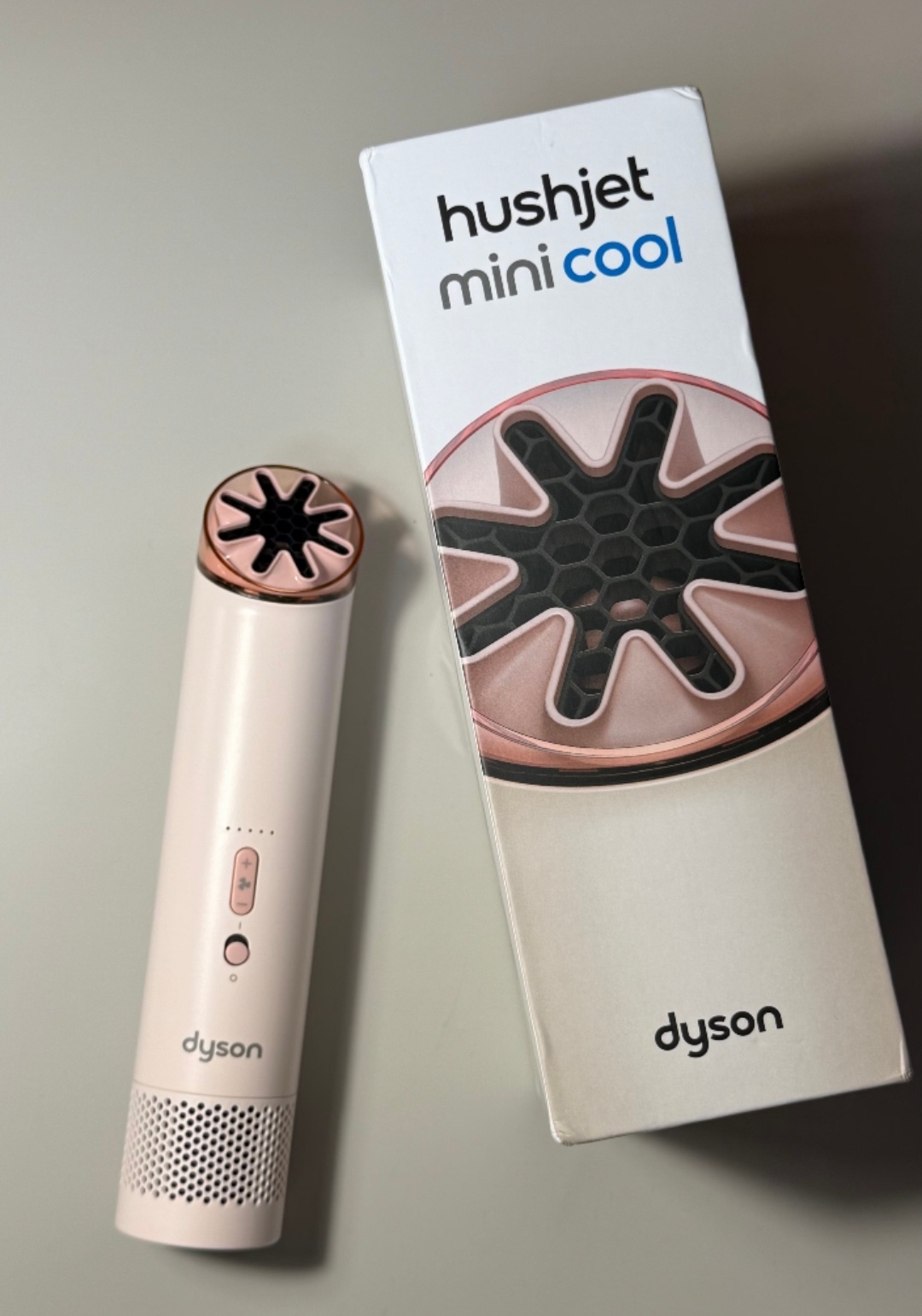 翻出了一个价值799元的戴森HushJet Mini Cool 手持无叶风扇【转