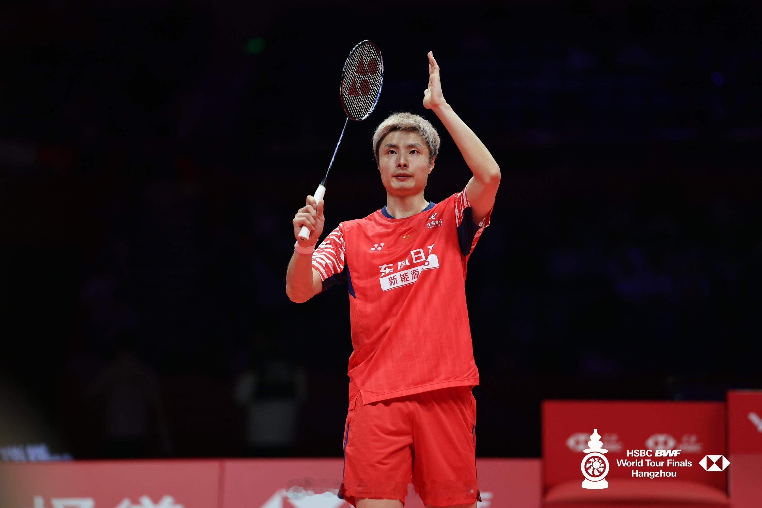 赛后采访🎤：希望能够给球迷奉献更多精彩的比赛Q：今天这场球打得比较快，是不是从