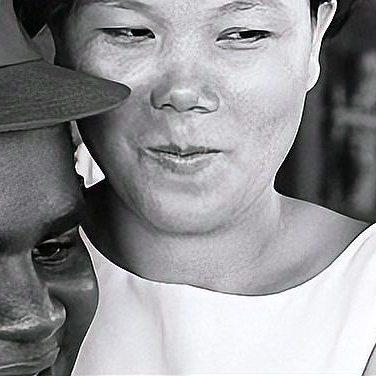 被炸14年还倒贴！越南亲美这步棋，到底是捡钱还是跳坑？
 
谁能想到，曾被美国炸