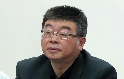 邱毅已带头冲锋  蓝营要集结痛打"金小刀"

邱毅这次是真豁出去了，直接跑去台北