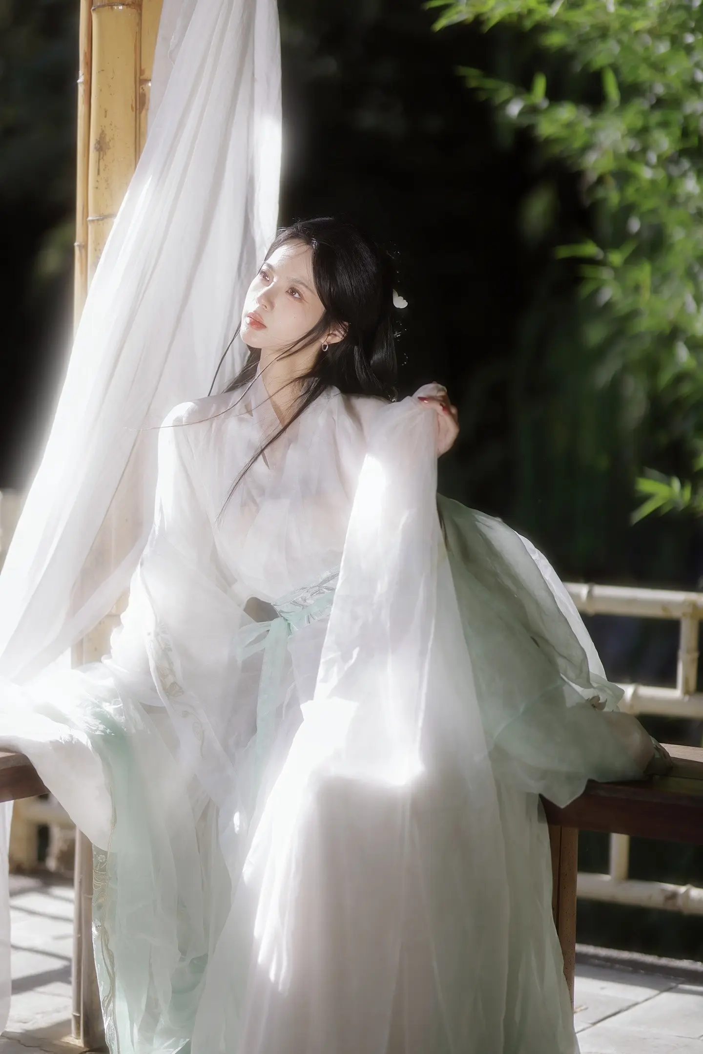 “就像风停了，风又起”