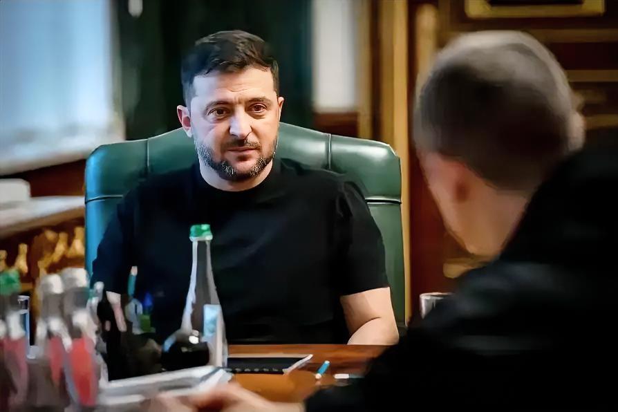 乌克兰和欧洲最近集体给美国泼了盆冷水——那个酝酿半年的“28点计划”，基辅说“不