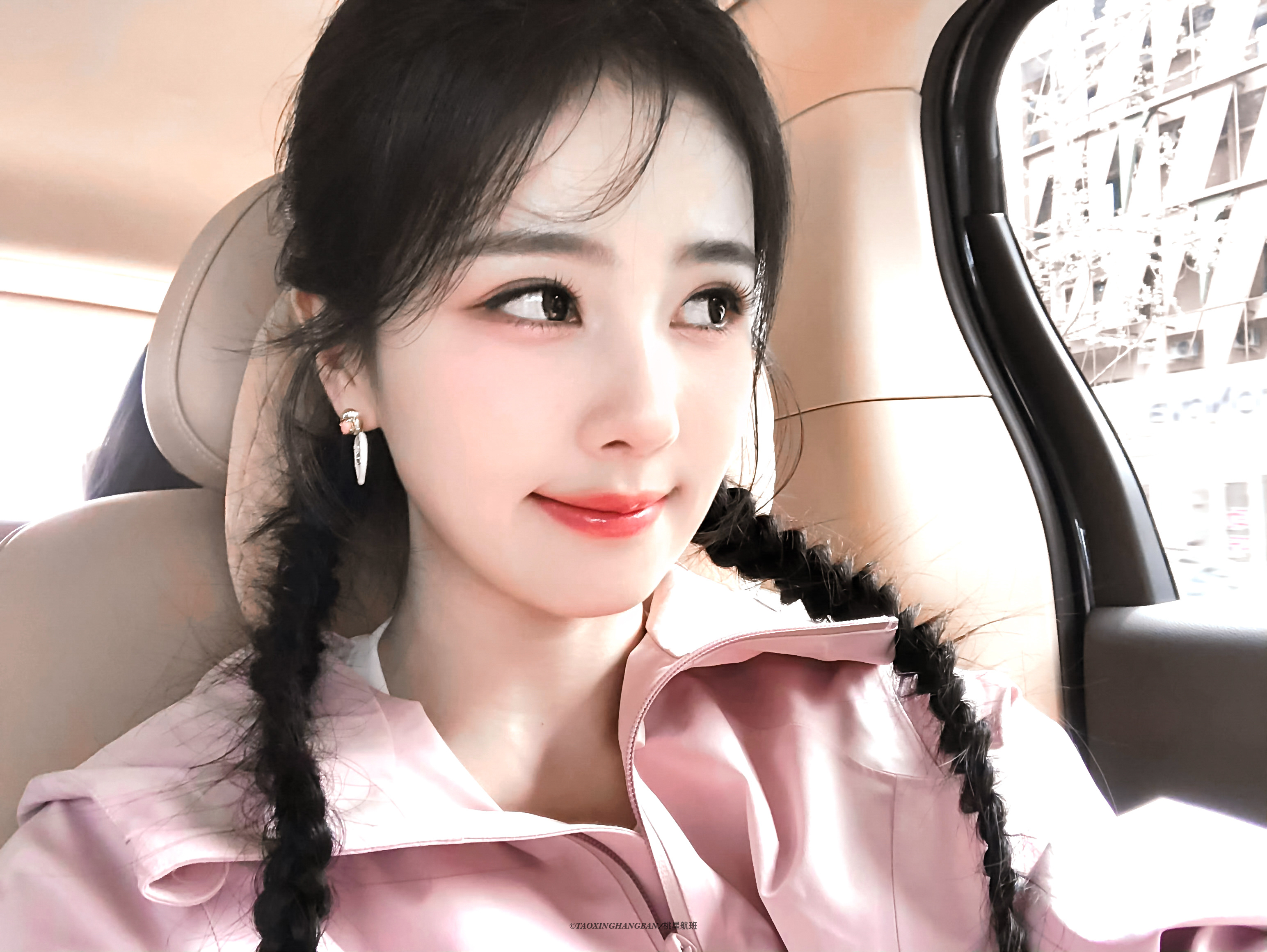 粉红兔小妹🐰💓白鹿 ​​​