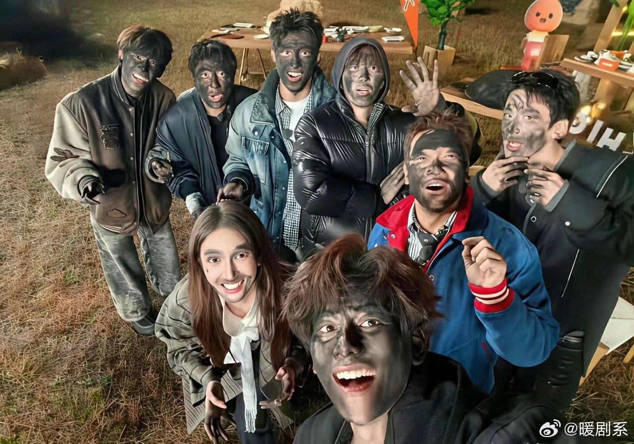 我有一个大胆的猜测，《现在就出发4》大概率要换了金晨了，不是因为金晨档期不允许，