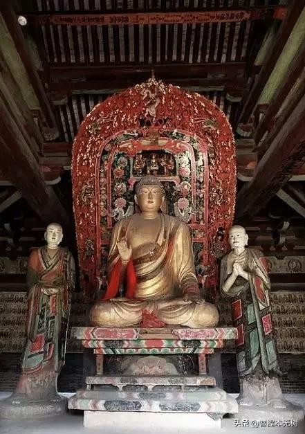 逛平遥别只盯古城！城外藏着山西罕见五代彩塑
大多数人来平遥，一头扎进古城街巷，却