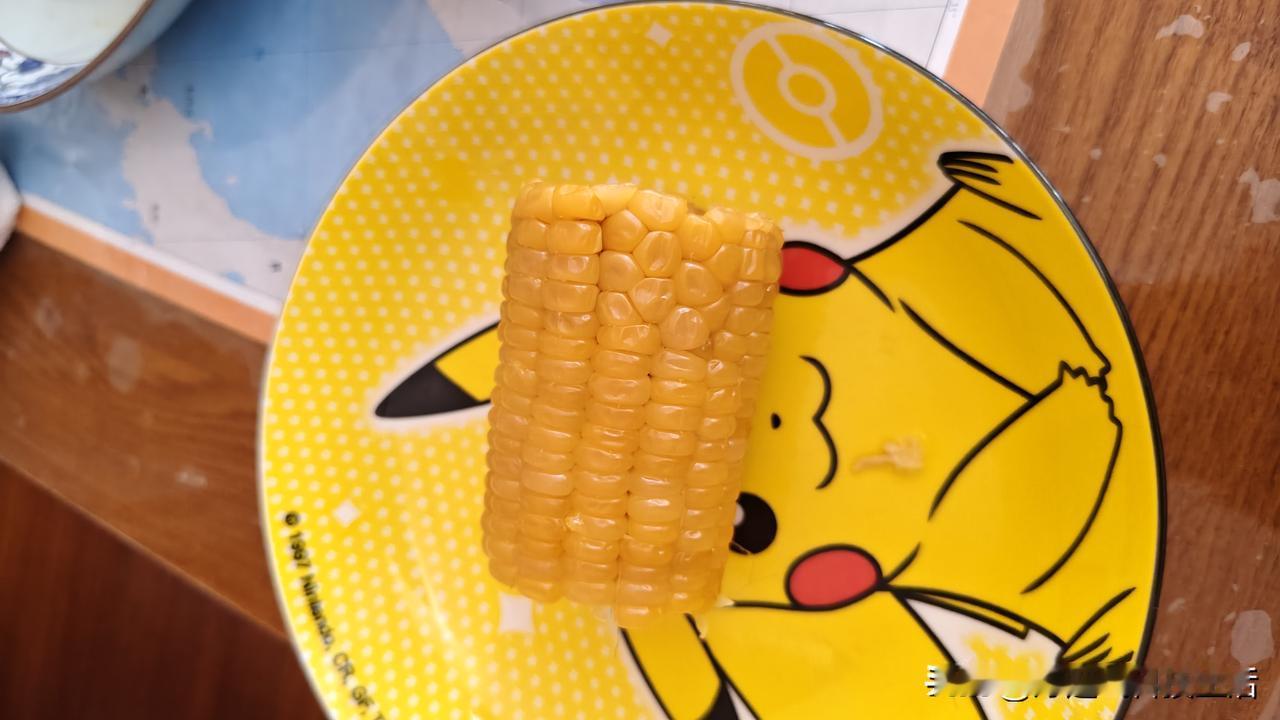 我的极简减脂早餐，营养搭配还挺讲究

今早给自己安排了一顿简简单单的家常早餐，吃