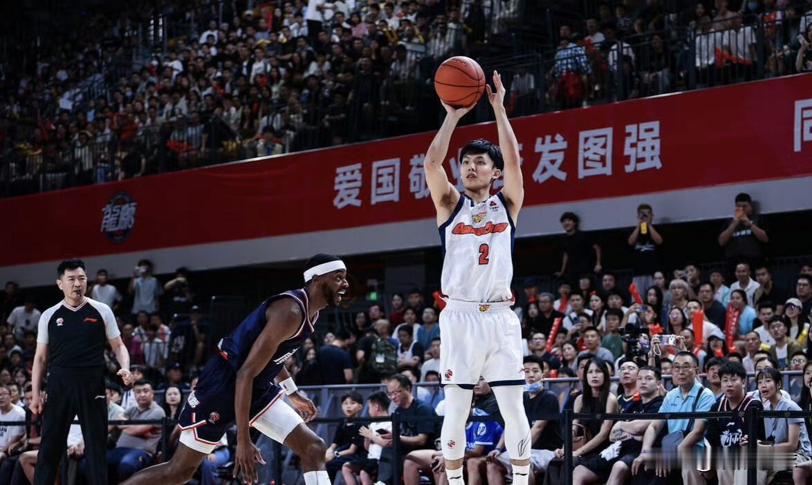 广东宏远半场49比49北京北汽，这四人表现不得提
今晚CBA季后赛8进4强比赛拉