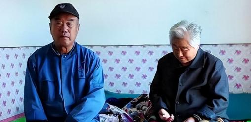 2000年，辽宁夫妻借款7万送女儿去德国留学，21年未见，临死才知女儿已成为德国