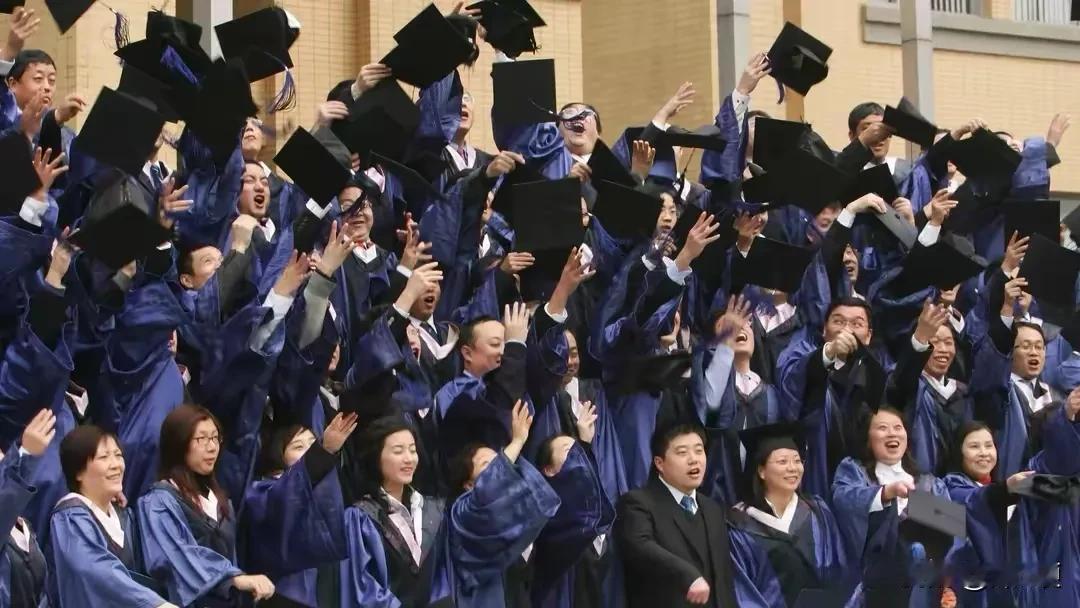 硕士学制要普遍延长了？截至目前，延长的都是人文社科类，都是两年或两年半的专硕延长