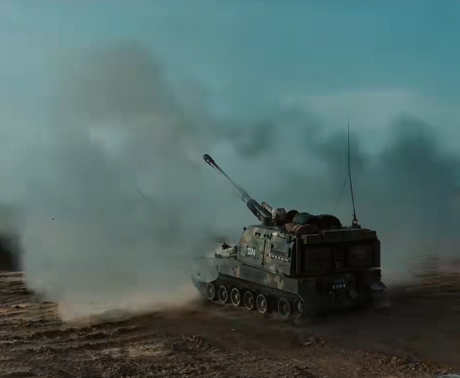 炮兵实弹打靶中设置的台军CM-21装甲输送车靶标。 ​​​