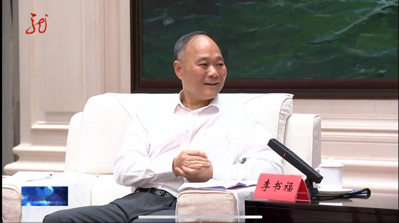 8月1日，吉利控股集团董事长李书福一行，在黑龙江。