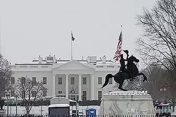 2月14日韩联社报道，美国公布造船业重建计划 ，深化与韩日合作 ，拟对外国船舶征