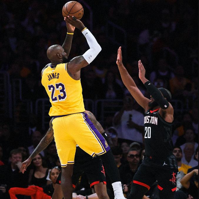 湖人107-98火箭，6个没想到
1.没想到詹姆斯首节就送出8次助攻，创个人生涯