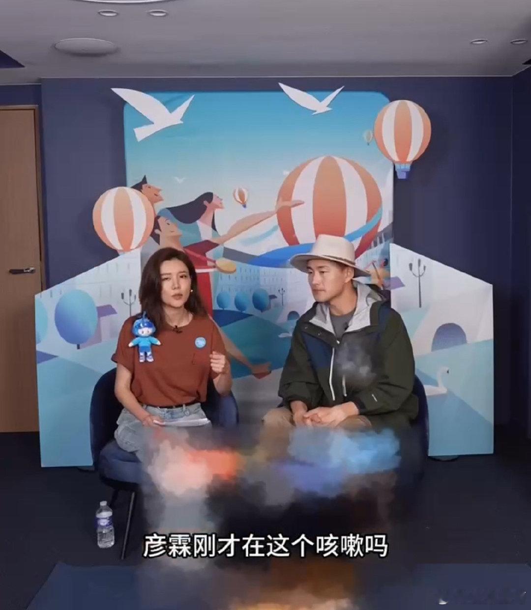 #王彦霖开幕式淋雨发低烧#看见王彦霖发低烧也是特别的心疼，哥哥要照顾好自己 ​​