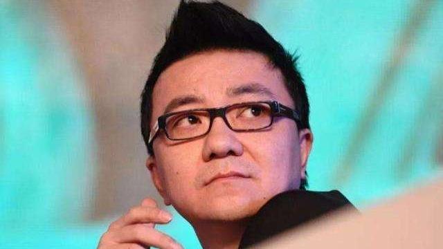 董璐能拯救中国足球吗？
       近期，董璐创建的中国足球小将似乎给中国足球