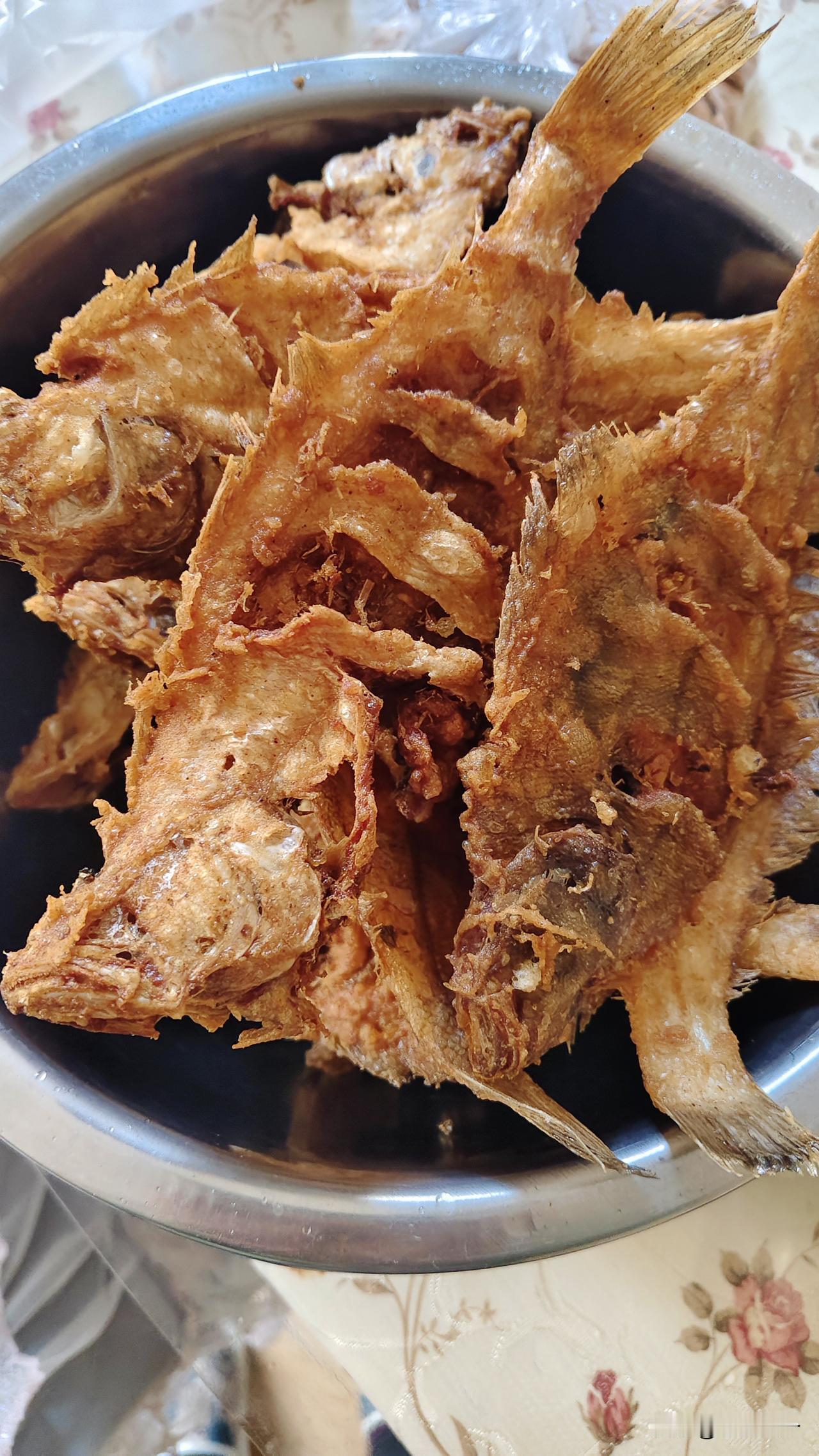 挺早就答应老妈回家给她炸点丸子，老太太爱吃，但是又不喜欢外面卖的，岁数大见不得油