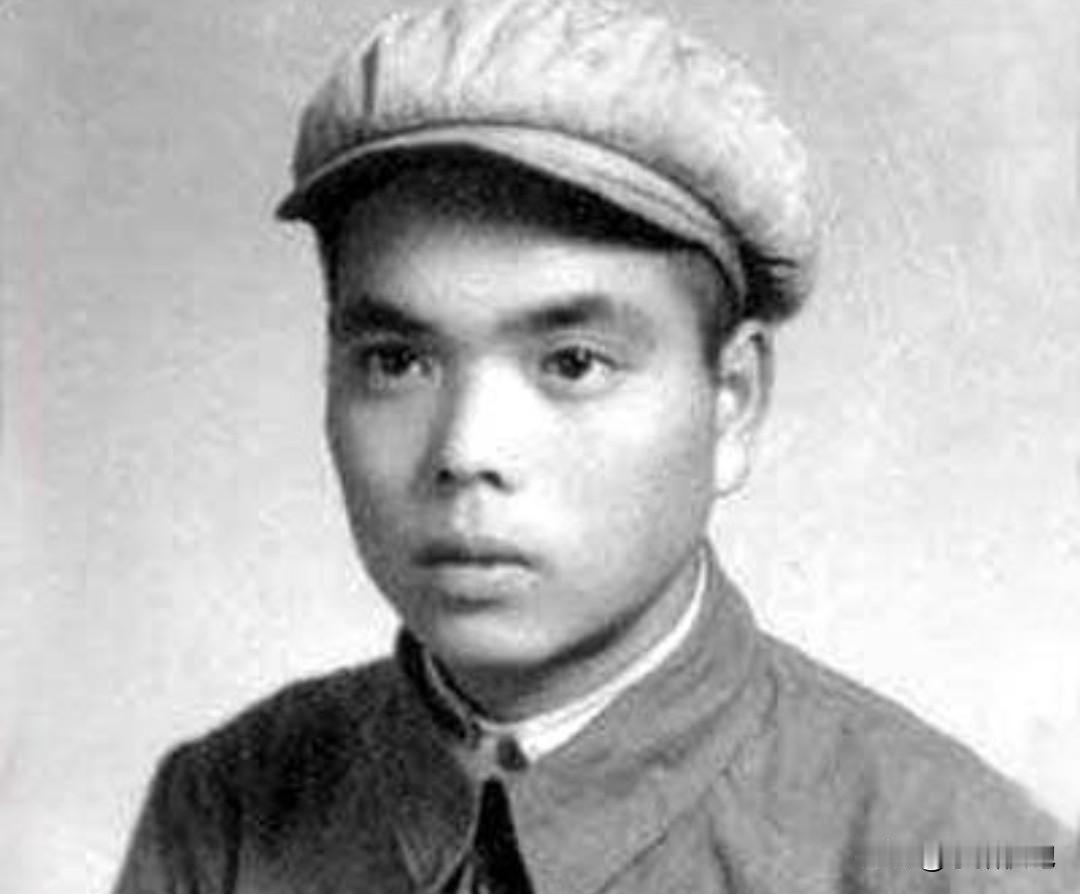 马一钧，湖南武冈人，志愿军47军战士，一等功臣、二级战斗英雄。他身高仅一米五，1