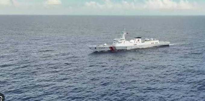 海警舰艇绕台东巡，中央山脉清晰可见，主权巡航已成常态

近日中国海警朱家尖舰编队